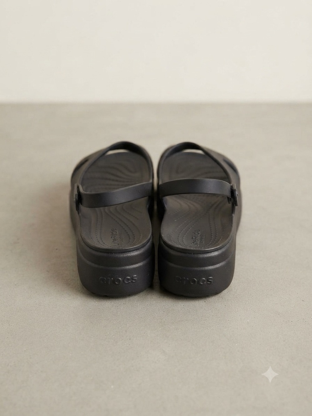 Crocs Brooklyn Platform Low Wedge Sandals LiteRide Size 10 Womens - Picture 4 of 6